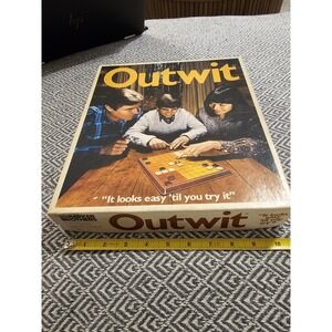 Vintage 1978 Outwit Board Game Parker Brothers ages 8+ Complete  #226